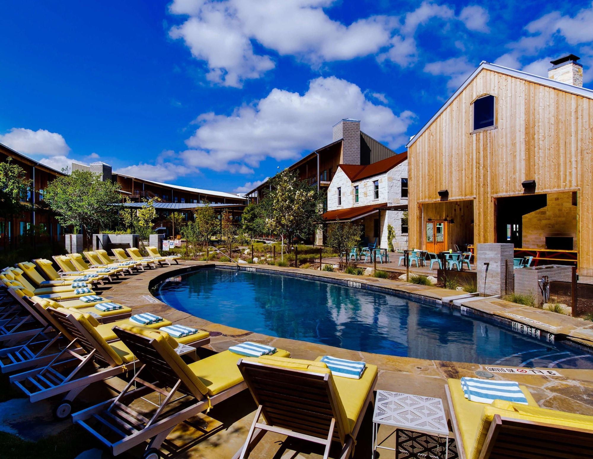 Lone Star Court, By Valencia Hotel Collection (Adults Only) Austin Exterior photo