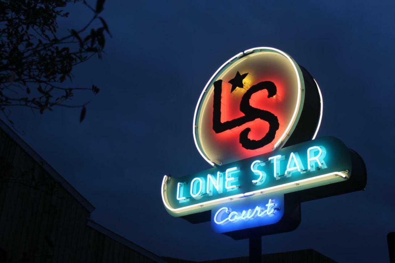 Lone Star Court, By Valencia Hotel Collection (Adults Only) Austin Exterior photo